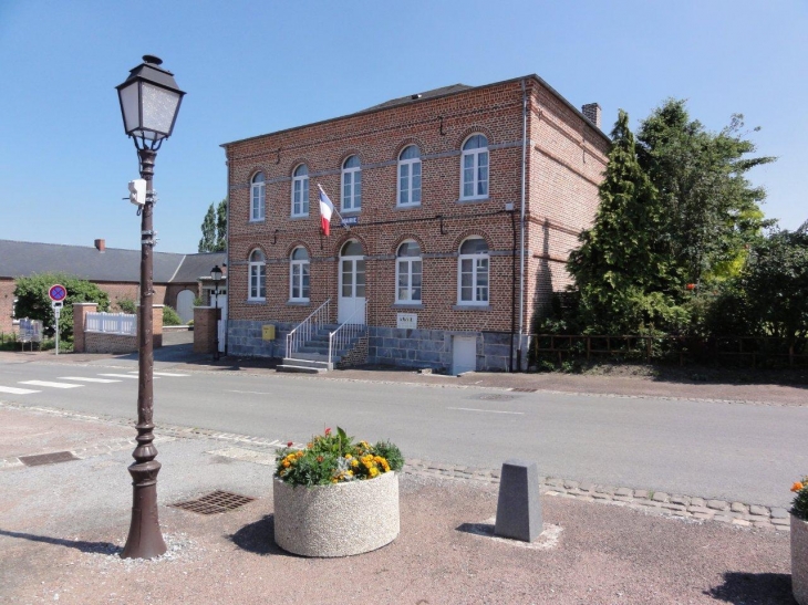 Fontenelle (02170) la mairie