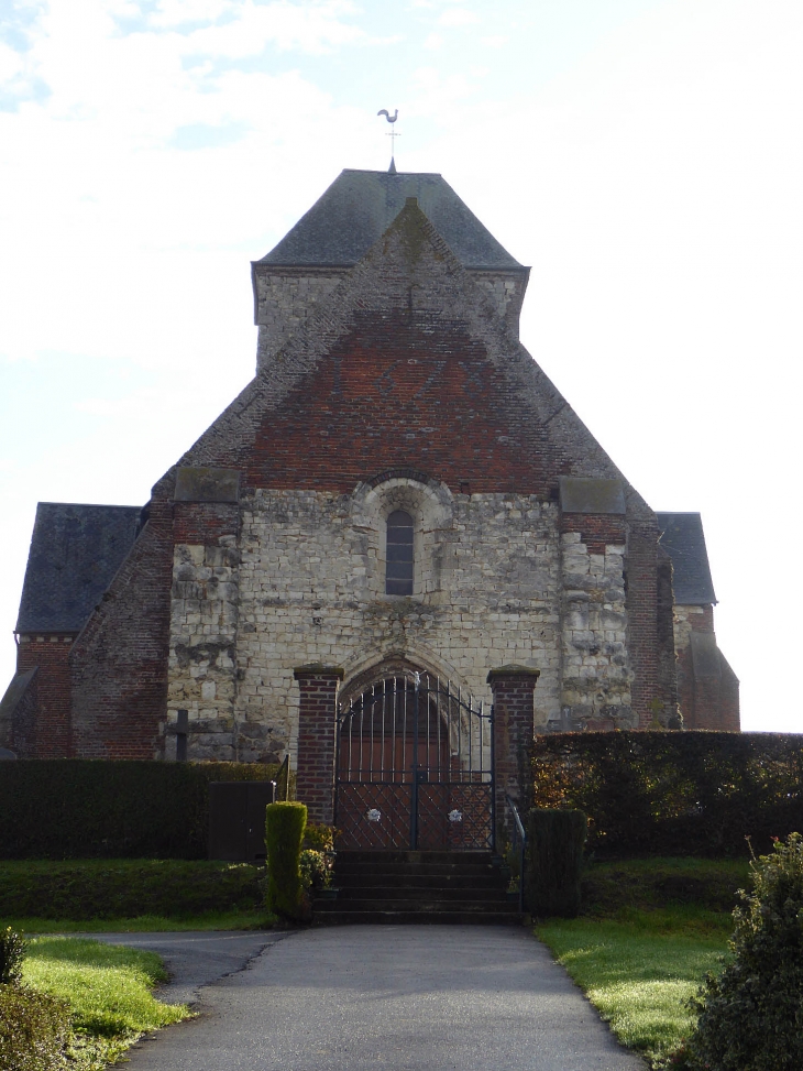 L'entrée de l'église - Franqueville