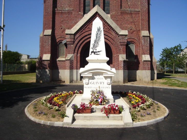 Monument aux Morts - Guivry