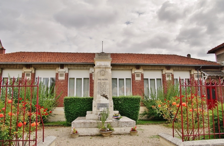 Monument-aux-Morts  - Guny