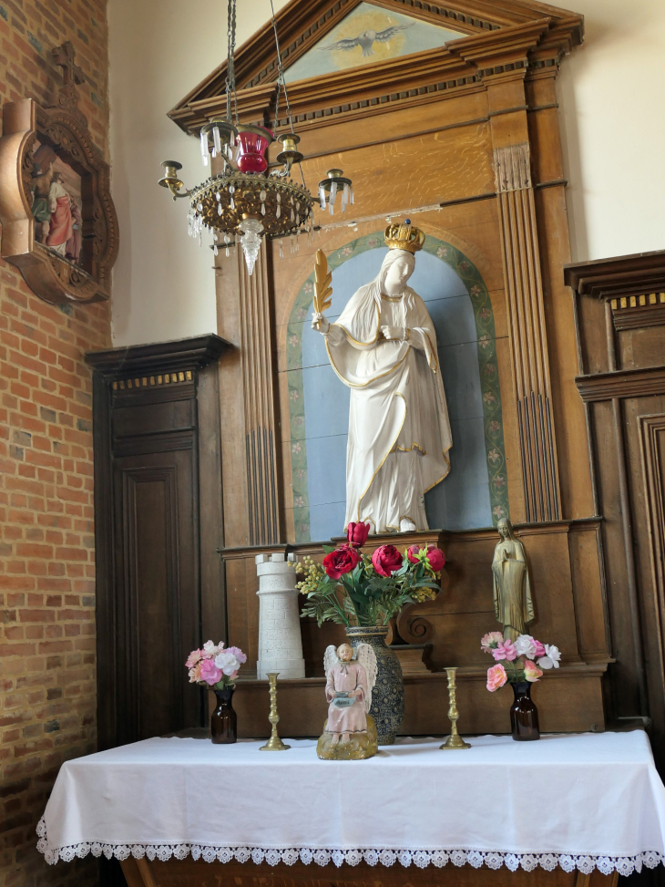 Dans l'église Saint Martin - Jeantes