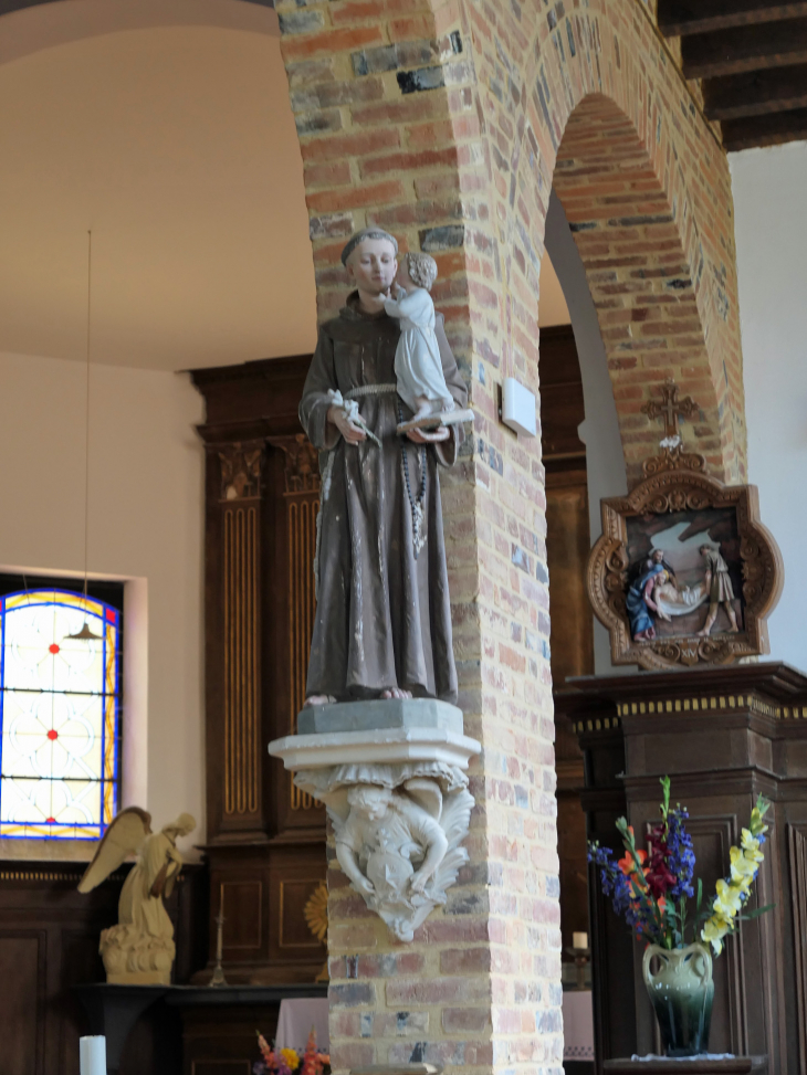 Dans l'église Saint Martin - Jeantes