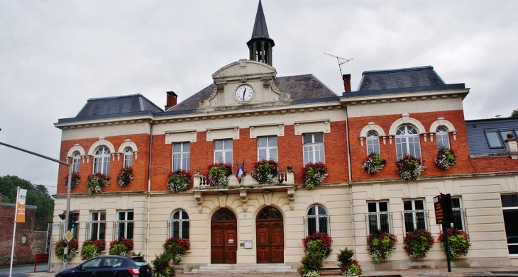 La Mairie - La Capelle