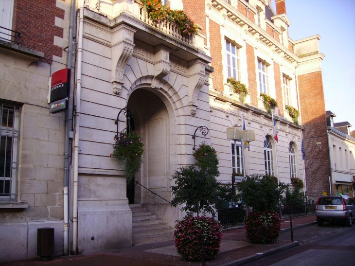 L'hotel de ville - La Fère