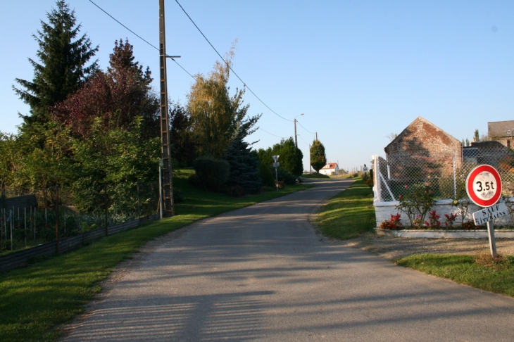 Vers Marle - La Neuville-Bosmont