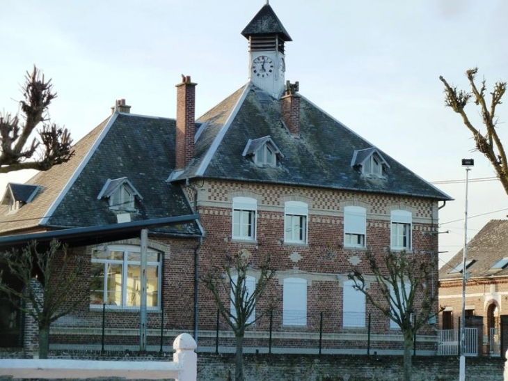 La mairie - La Neuville-Bosmont