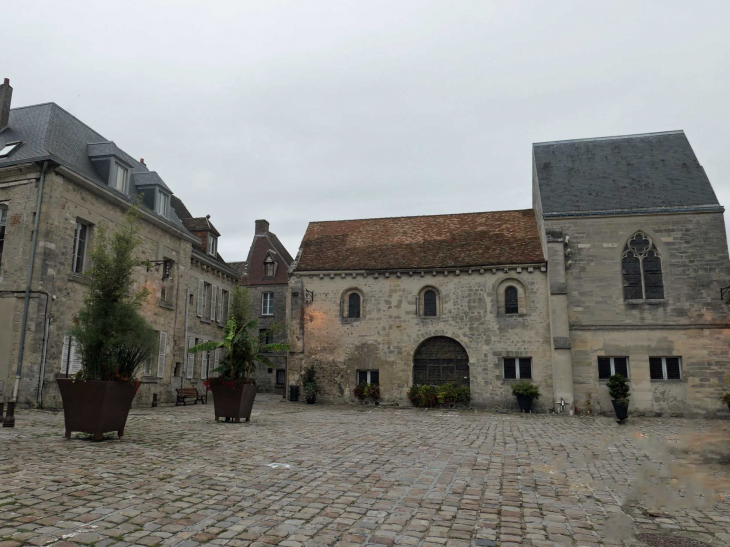 La place du Parvis - Laon