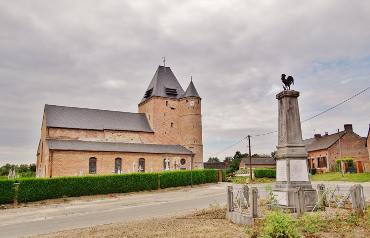  ²église Sainte-Benoîte - Lerzy