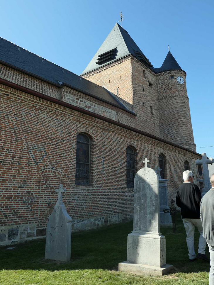 L'église restaurée après l'incendie de 2014 - Lerzy