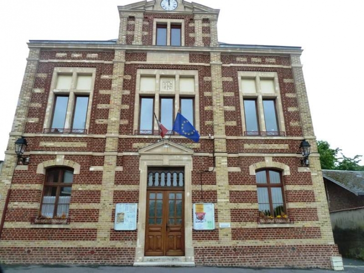 La mairie - Lesdins