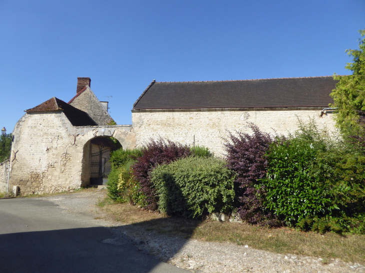 Ferme dans le village - Lhuys