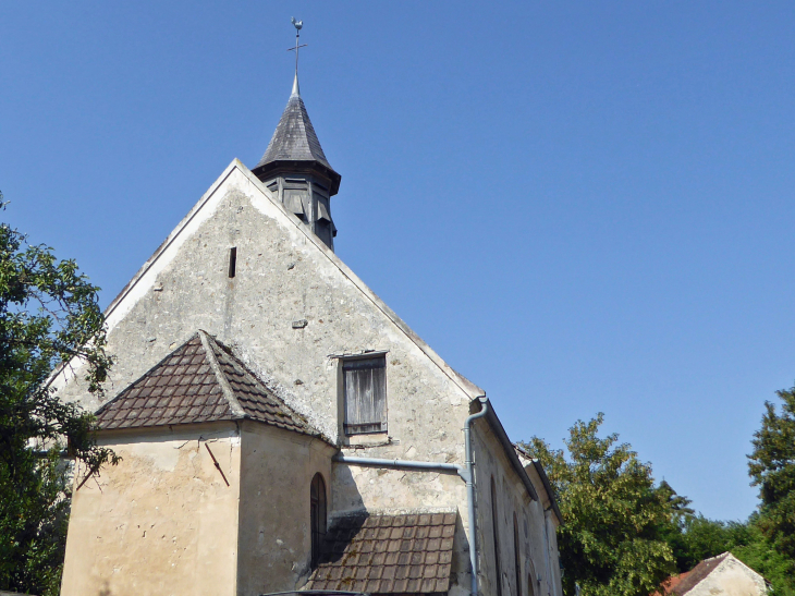 Derrière l'église - Licy-Clignon