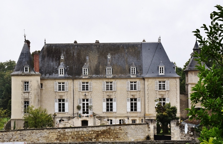 Le Château - Lizy