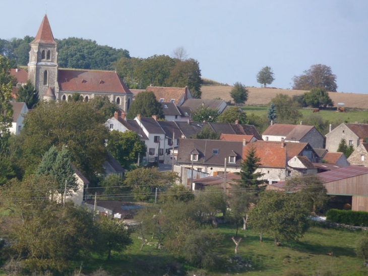 Vue sur le village - Lucy-le-Bocage