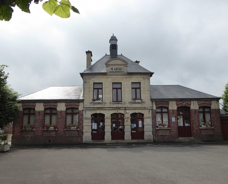 La mairie - Marest-Dampcourt