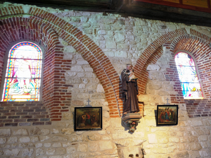 Dans l'église - Marfontaine