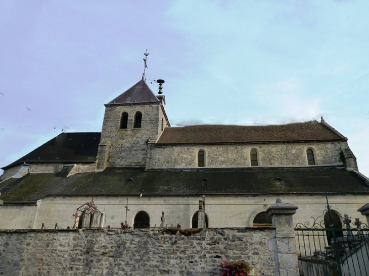 L'église - Mauregny-en-Haye
