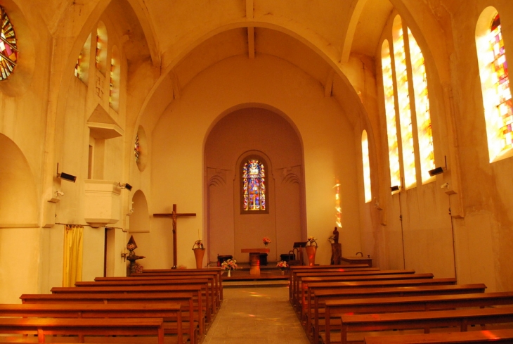 EGLISE INTERIEUR - Mont-Saint-Père