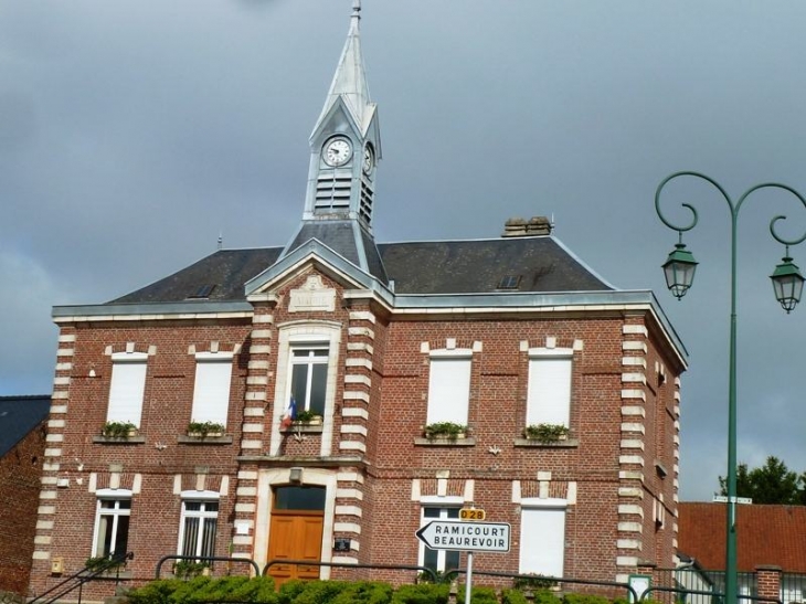 La mairie - Montbrehain