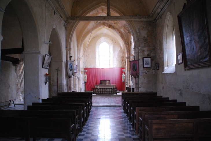 Eglise intérieur - Monthurel