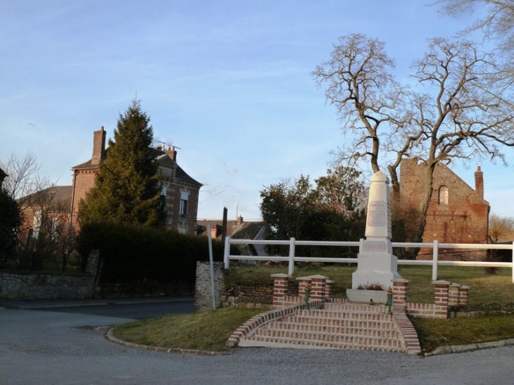 Le centre du village - Montigny-sous-Marle