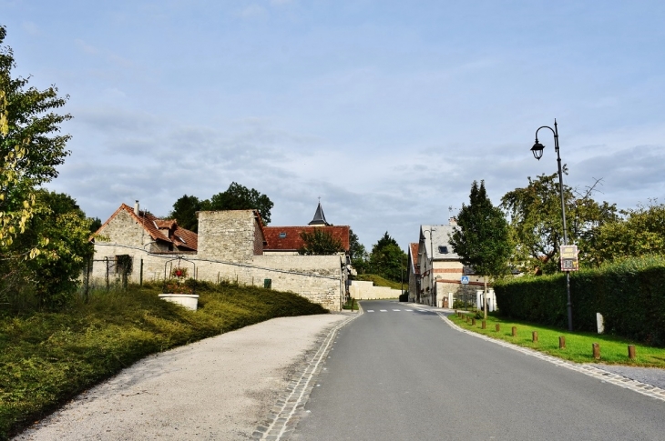 Le Village - Neuville-sur-Ailette