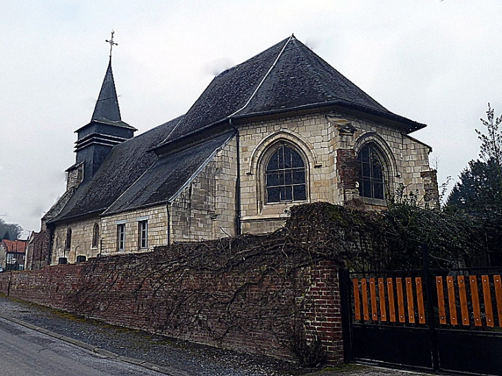 Le chevet de l'église - Noyales