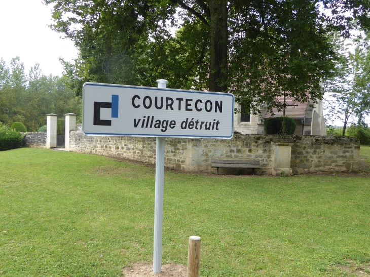 Courtecon village détruit pendant la première guerre mondiale - Pancy-Courtecon