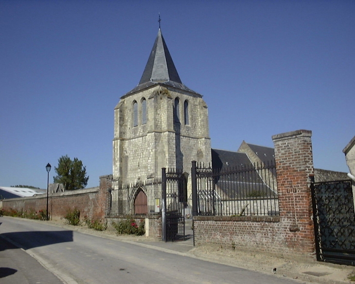 Eglise Saint Médard - Pouilly-sur-Serre