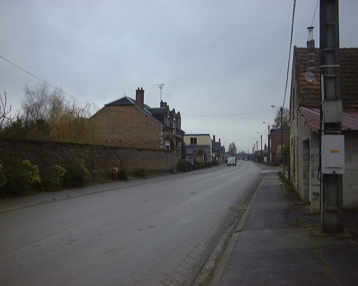 Grand Rue vers Chéry-les-Pouilly - Pouilly-sur-Serre