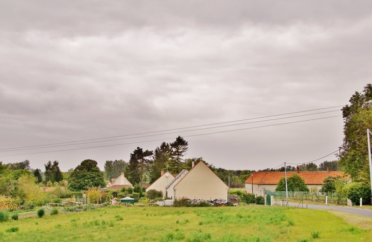 Le Village - Presles-et-Thierny