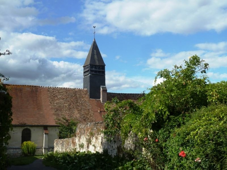 Vue sur l'église - Puiseux-en-Retz