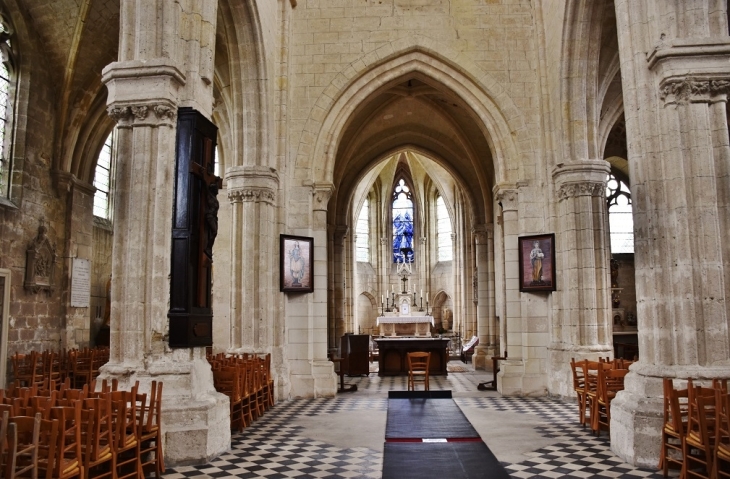 ²église Saint-Julien - Royaucourt-et-Chailvet