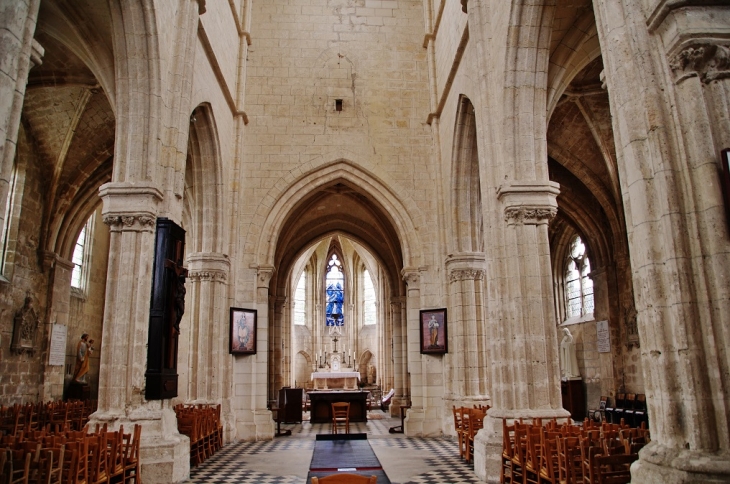 ²église Saint-Julien - Royaucourt-et-Chailvet