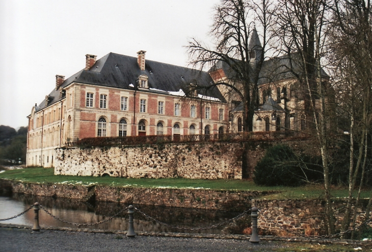 Abbaye & son étang de Saint-Michel en hiver 2009