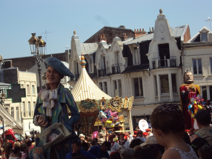 Place de l hotel de ville  - Saint-Quentin