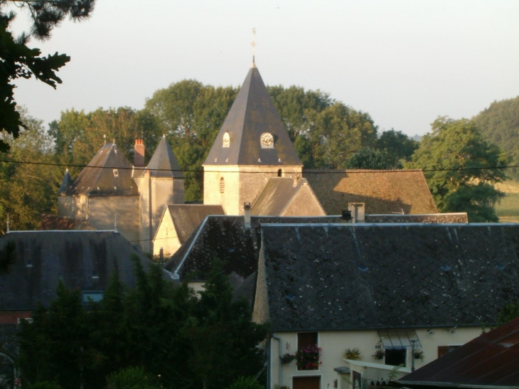 Son église au printemps - Saint-Thomas