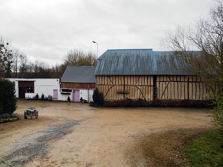 Cour de ferme - Thenailles