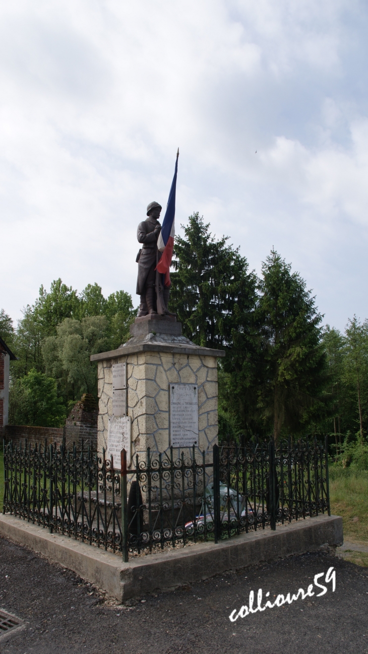 Monument aux morts - Thenailles