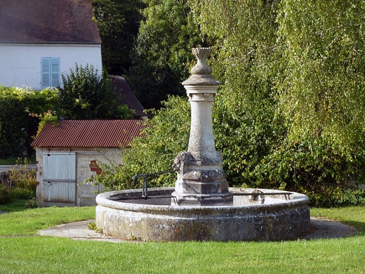 Fontaine - Torcy-en-Valois