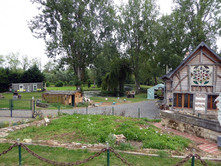 Halte sur le chemin de Saint Jacques de Compostelle - Tugny-et-Pont