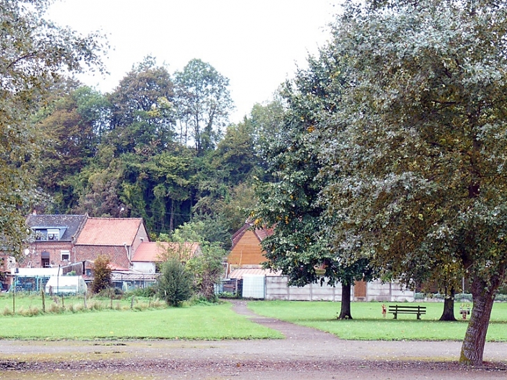 Place en herbe - Tupigny