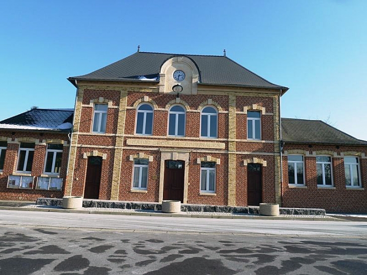 La mairie - Vénérolles