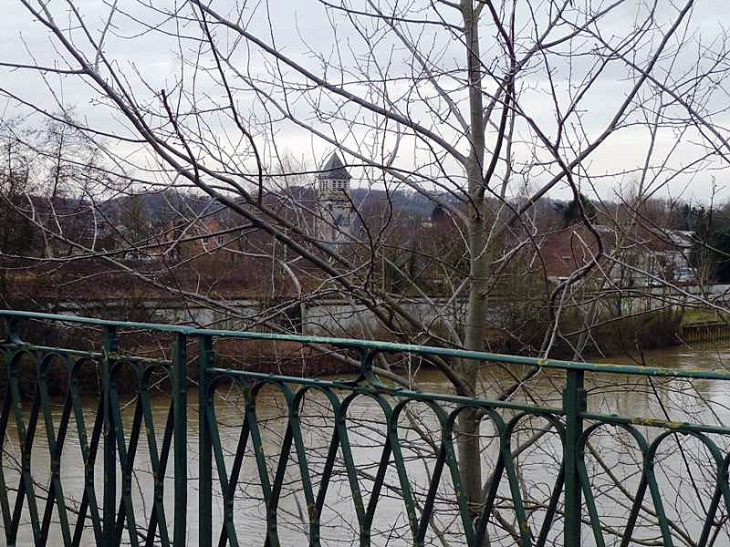 Le village vu du pont - Venizel