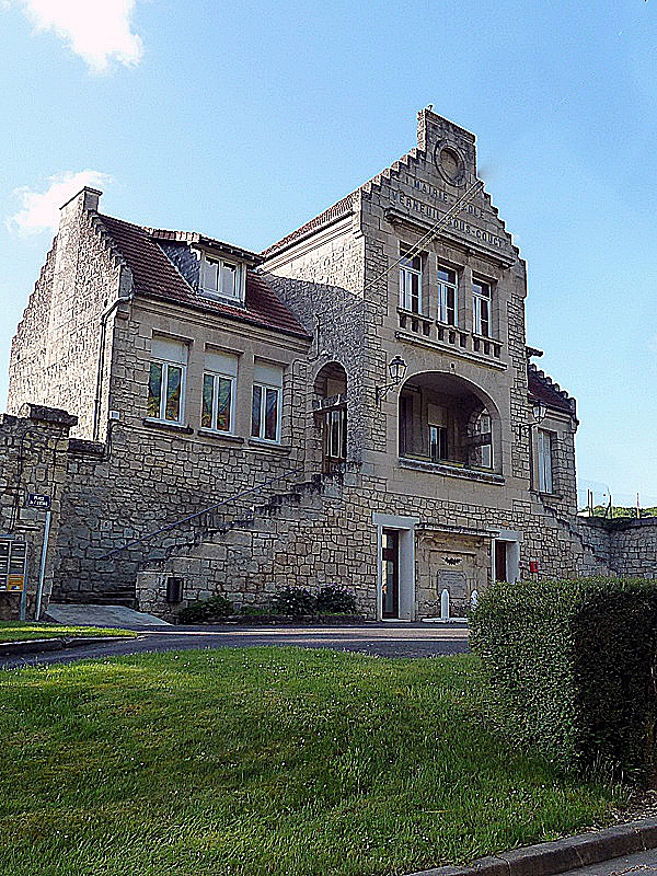 La mairie - Verneuil-sous-Coucy