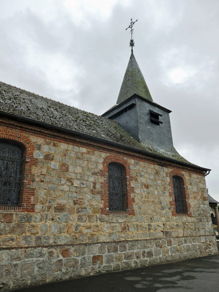 Dans le cimetière : chapelle Sainte Anne - Vervins