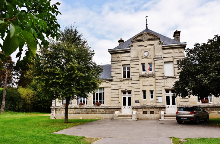 La Mairie - Vézaponin