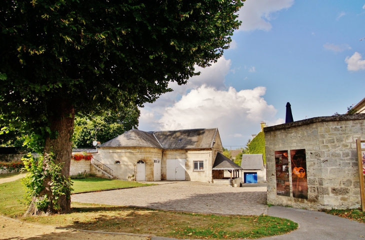 La Commune - Vic-sur-Aisne