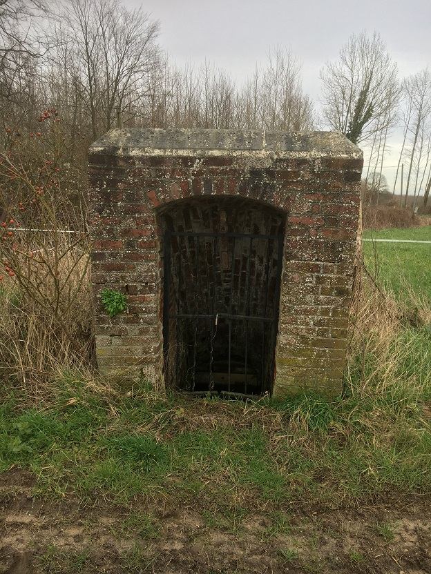 Fontaine - Villequier-Aumont