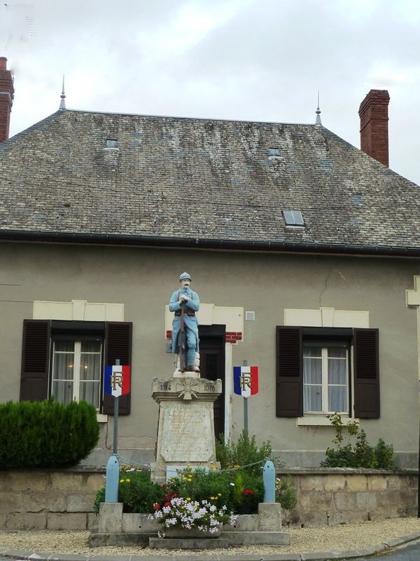 Le monument aux morts - Vorges